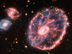 Teleskop James Webb Tangkap Gambar Spektakuler Supernova di Galaksi Cartwheel