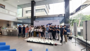 Hyundai Andalan Serahkan Dua Unit SUV Creta ke Konsumen Beruntung