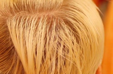 7 Cara Menjaga Kesehatan Rambut Diwarnai