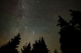 Puncak Hujan Meteor Perseid akan Terangi Langit pada…