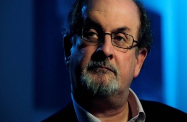 Kontroversi Salman Rushdie, Fatwa dan Janji Hadiah Ayatollah Ruhollah Khomeini