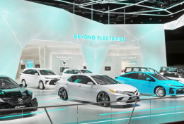 Ada Test Drive di GIIAS 2022, Ini Daftar Mobil yang Bisa Dicoba