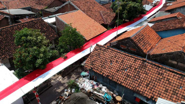 Bendera Merah Putih Sepanjang 150 Meter Menghiasi Kota Tegal