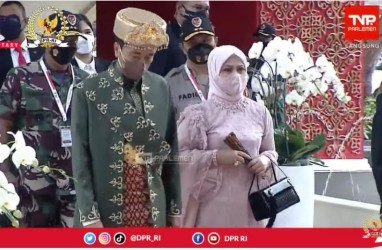 Pakaian Adat Bangsawan, Ini Kain Cual Bangka Belitung Pilihan Presiden Jokowi