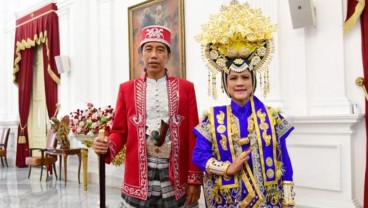 Makna Baju Adat Buton yang Dikenakan Jokowi dan Ibu Negara