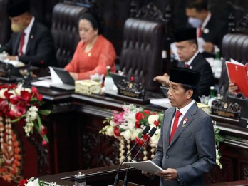 Hati-hati Pak Jokowi, Ekonom Beberkan Tantangan APBN Tahun Depan
