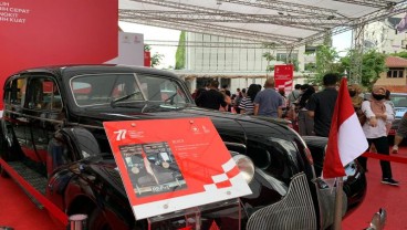 HUT Ke 77 RI, Warga Padati Pameran Arsip dan Mobil Kepresidenan