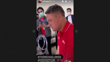 Michael Owen Hadiri Ulang Tahun Rafathar, Disuguhi Es Teler