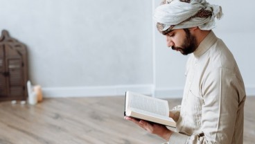 Doa Khatam Quran Lengkap dengan Arti dan Keutamaannya