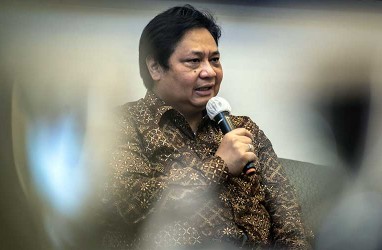 Momen Airlangga Ditanya Cara Jadi Menteri oleh Siswi SMP, Jawabannya Bikin Kaget!