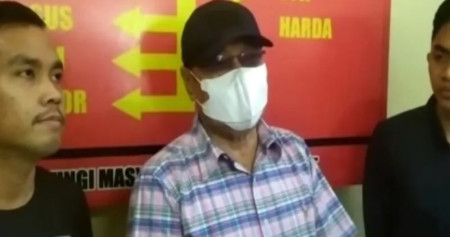 Oknum Anggota DPRD Kota Palembang dari Fraksi Partai Gerindra MSZ (55) menjalani pemeriksaan di Markas Polrestabes Palembang, Sumatra Selatan, Kamis (25/8/2022)/Antara 