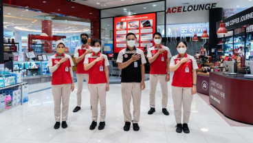 Rayakan Harpelnas 2022, Manajemen Kawan Lama Group Sapa & Apresiasi Pelanggan di Lebih dari 100 Store