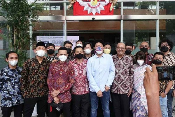Komunitas Stand Up Comedy Indonesia gugat merek 'Open Mic' Pengadilan Niaga Jakarta Pusat pada Kamis, 25 Agustus 2022/Instagram @pandji.pragiwaksono