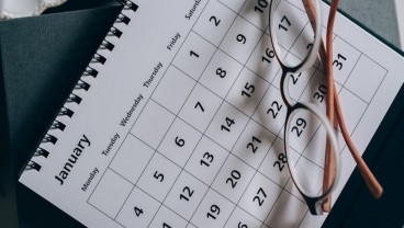 Daftar Nama Bulan Hijriah, Bulan Masehi, dan dalam Bahasa Inggris 