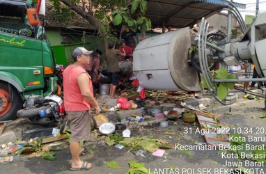Viral di Twitter! Kecelakaan Maut Truk Dekat SD di Bekasi
