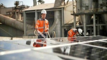 SIG Manfaatkan Solar Panel Dukung Transformasi Energi