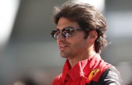 F1 GP Belanda, Carlos Sainz Yakin Ferrari Bisa Beri Perlawanan ke Red Bull