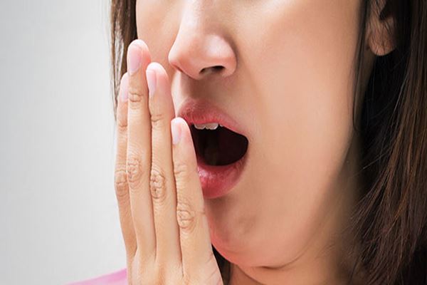 Jangan Malas! Ini Penyebab dan Cara Mengatasi Bau Mulut yang Tidak Sedap