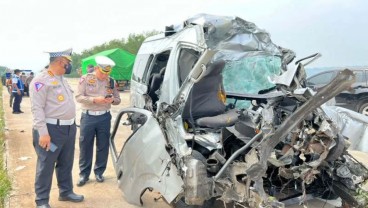 Daftar Tujuh Korban Meninggal Hiace Tabrak Truk di Tol Semarang-Batang