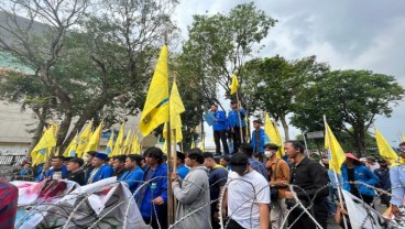 Mahasiwa Palembang Demo Tolak Kenaikan Harga BBM Bersubsidi