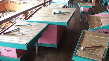 Mengenal Sejarah Kolintang dan Cara Memainkannya