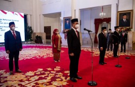 Jokowi Lantik 5 Anggota DKPP 2022-2027, Siapa Saja?
