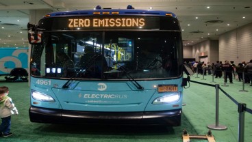 Tancap Gas Bus Listrik Grup Konglomerasi Indonesia