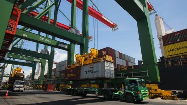 Jelajah Pelabuhan 2022: Pertama di Indonesia, Ini Stacking Crane Otomatis yang Dioperasikan Terminal Teluk Lamong