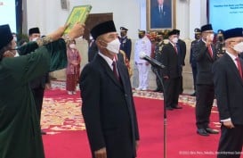 Jokowi Atur Ulang Asuransi Perwakilan Indonesia di Luar Negeri, Harus BUMN?