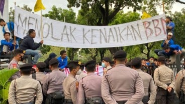 Demo BBM, Massa Mahasiswa Minta Pemprov DKI Lakukan Ini