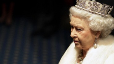 Apakah Mahkota Bertabur Berlian Milik Ratu Elizabeth II Akan Ikut Dimakamkan?