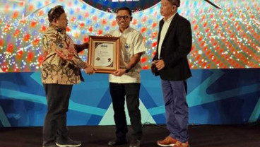 Jamkrindo Menerima Penghargaan The Best State-Owned Enterprise Award 2022