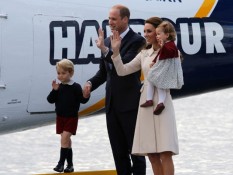 Pemakaman Ratu Elizabeth II: Pangeran George dan Putri Charlotte Datang, Posisi Megan Markle Makin di Belakang