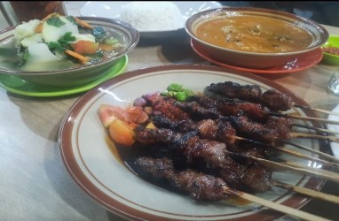 Menikmati Sajian Kuliner Kambing Bu Aspiah di Rest Area Paling Instagramable