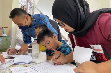 Semarak HUT ke-212 Kota Bandung, Ratusan Anak Ikuti Khitanan Massal