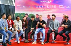 Bank Jatim Manjakan Nasabah dengan Konser Westlife Surabaya