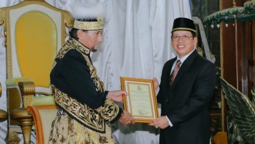 Komitmen terhadap Pelestarian Budaya, Dirut Pupuk Kaltim Terima Gelar Kebangsawanan dari Kesultanan Kutai Kartanegara