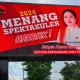 Ganjar Foto di Bawah Baliho Puan Maharani "Menang Spektakuler", Netizen Soroti Ini