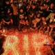 Ribuan Bonek Padati Tugu Pahlawan, Kirim Doa untuk Tragedi Kanjuruhan