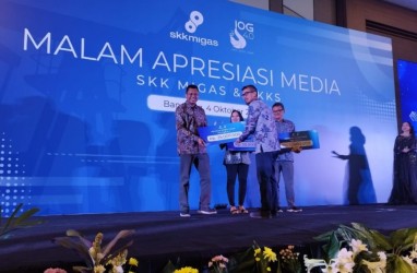 Bisnis Indonesia Raih Penghargaan dari SKK Migas