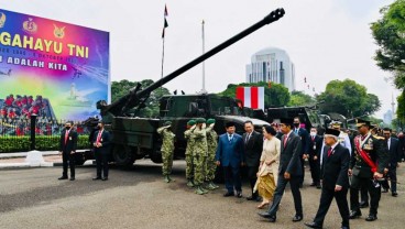 TNI Pamer Alutsista, Jokowi: Wujud Kesiapan Hadapi Ancaman dan Tantangan