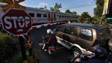 KA Pangrango Tabrak Mobil di Perlintasan Liar Bogor-Sukabumi