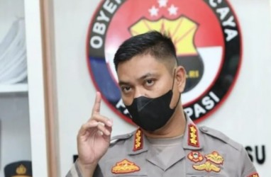 Imigrasi Cekal Istri dan Anak Bos Judi Online Apin BK