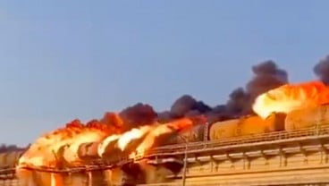 Jembatan Kerch, Penghubung Krimea ke Rusia Terbakar