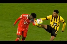 Melihat Lagi Momen Pemain Dortmund Tendang Davies…