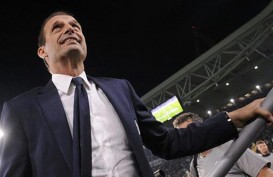 Suporter Juventus Kembali Desak Allegri Dipecat