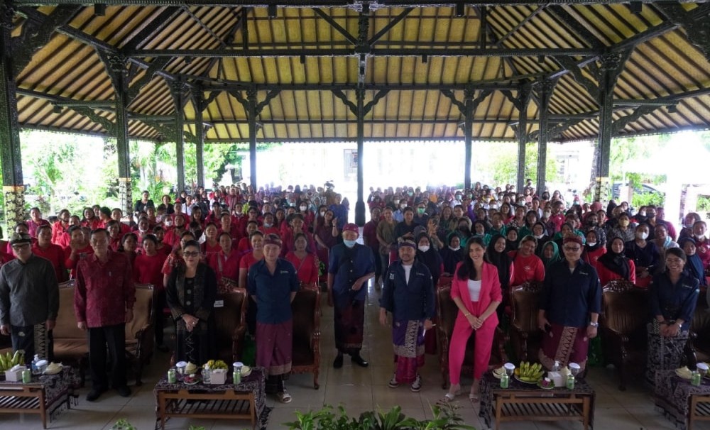 Foto: Penyuluhan Pencegahan DBD oleh Enesis bersama Ibu-Ibu PKK Denpasar