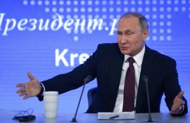 Putin Sebut Ukraina Dalang Ledakan di Jembatan Krimea