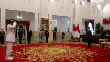 Presiden Jokowi Resmi Lantik Sri Sultan HB X Sebagai Gubernur DIY