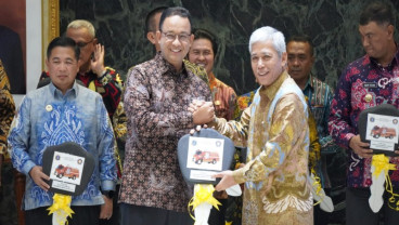 Buah Kolaborasi, Pemkab OKI Terima Hibah Damkar dari Pemprov DKI